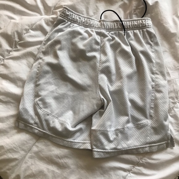 Nike dri fit shorts size small basketball - Picture 4 of 5